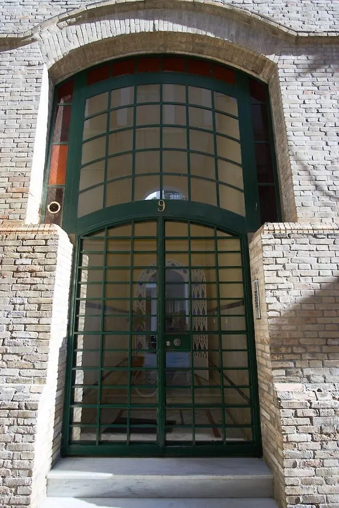 Loft Con Terraza Privada Y Parking Apartment Seville 0*,