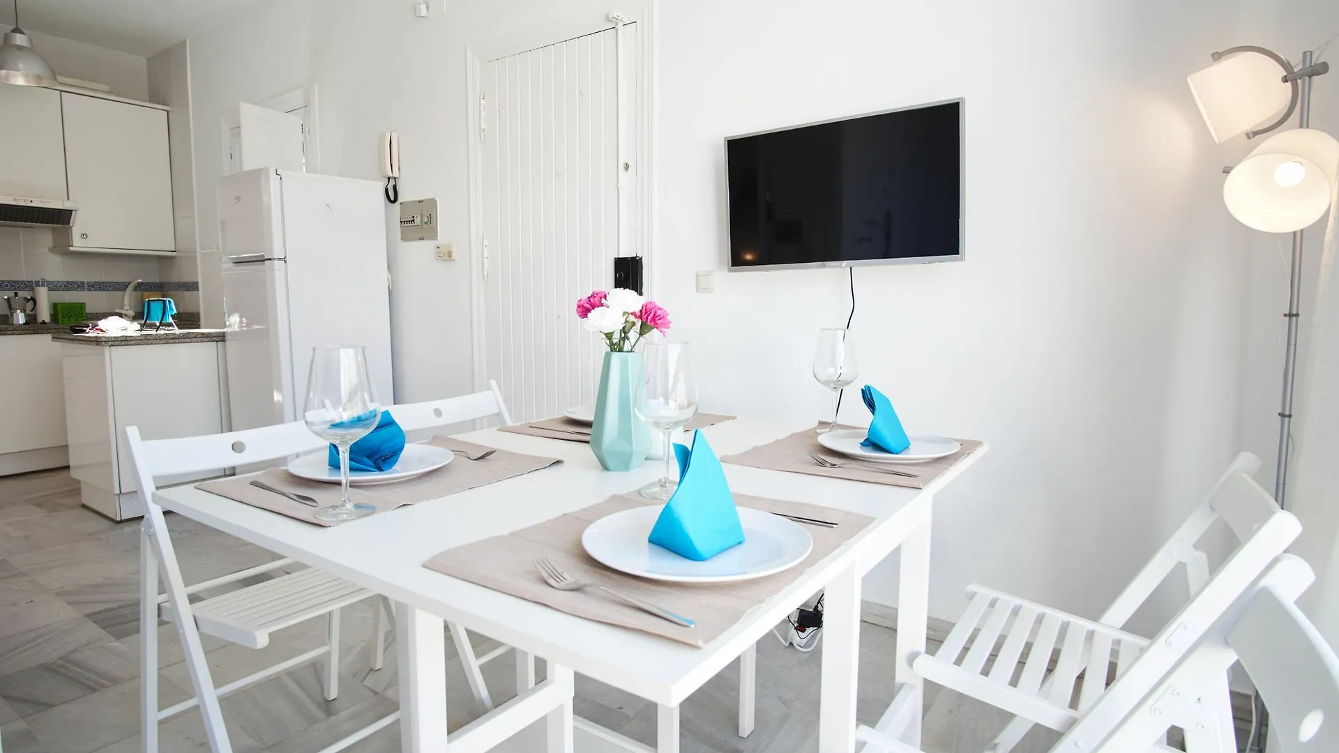 Loft Con Terraza Privada Y Parking Apartment Seville 0*,